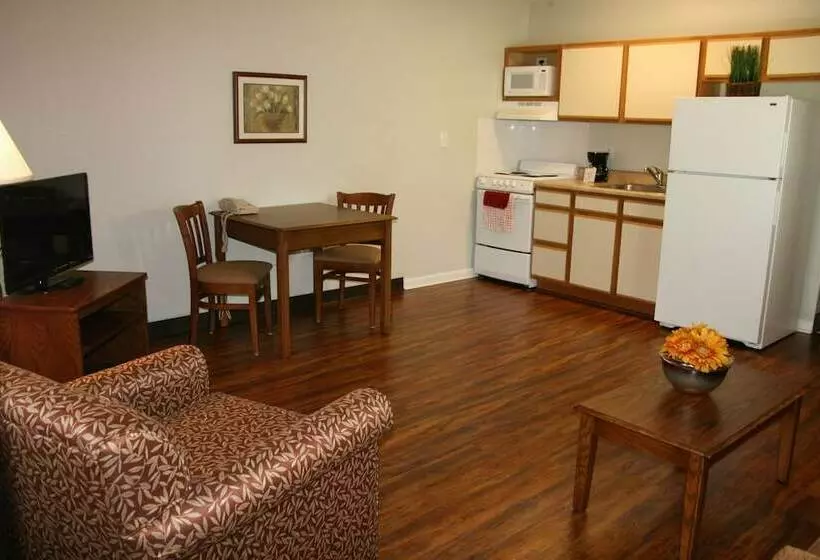 スイート, Affordable Suites Rocky Mount