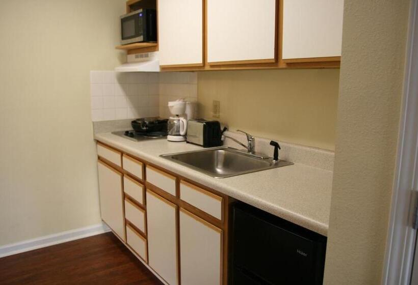 스탠다드 스튜디오, Affordable Suites Rocky Mount