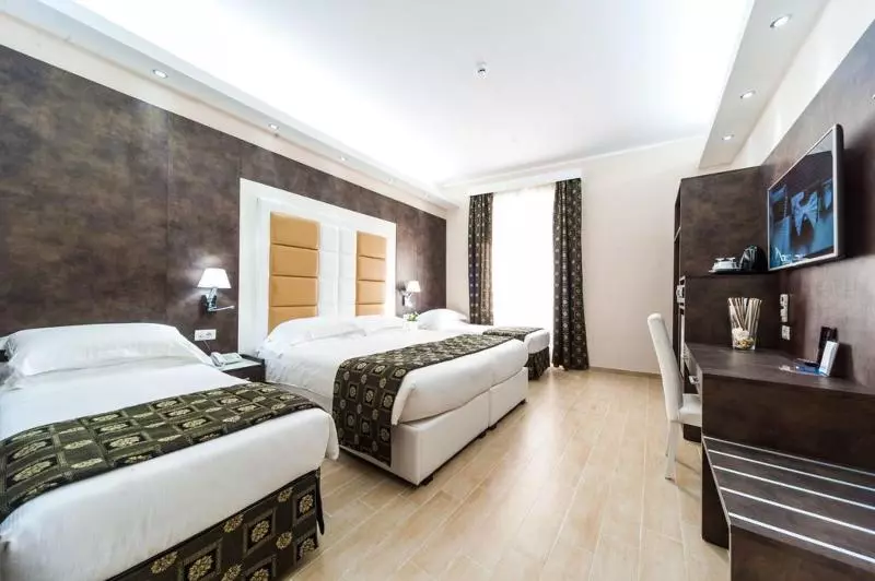 חדר דלוקס לארבעה, Relais Trevi 95 Boutique