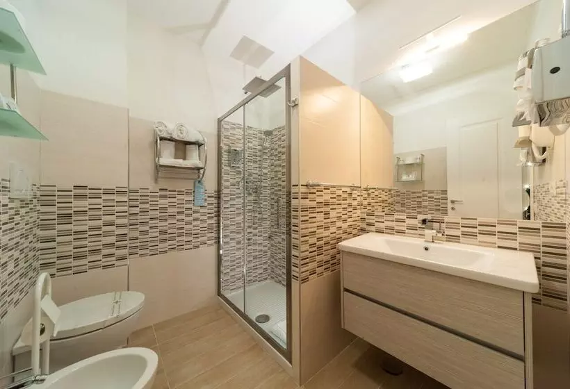 חדר סופריור לשלושה, Relais Trevi 95 Boutique
