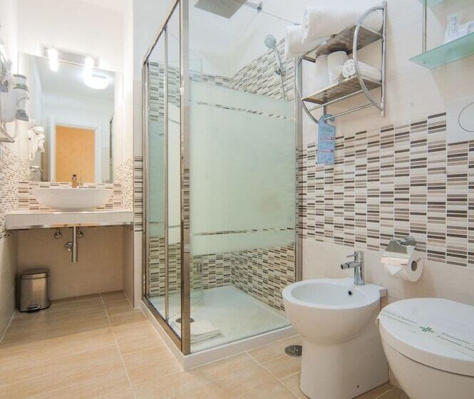 اتاق لوکس با چشم‌انداز شهر, Relais Trevi 95 Boutique