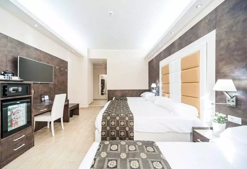 חדר דלוקס לארבעה, Relais Trevi 95 Boutique