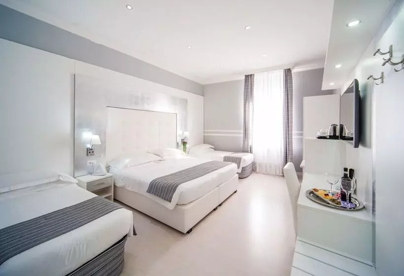 חדר דלוקס לארבעה, Relais Trevi 95 Boutique