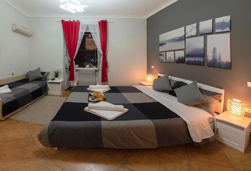 اتاق لوکس, Martini Rooms