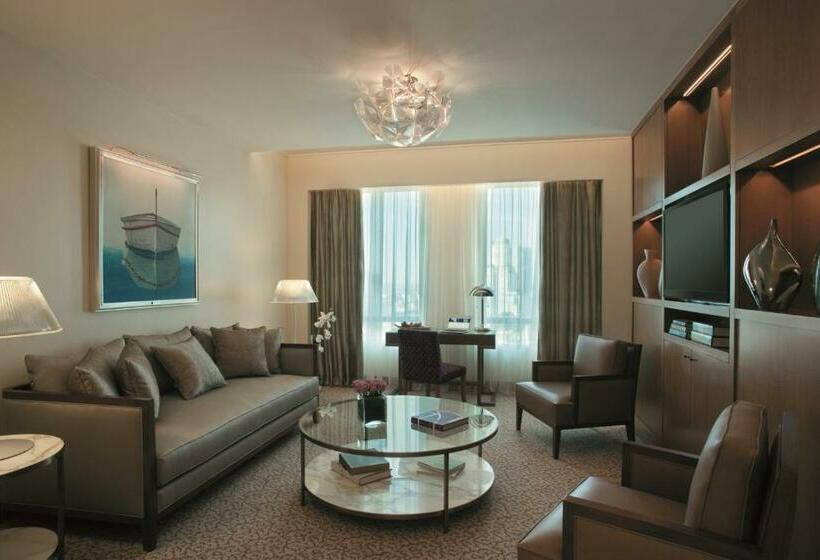 سوییت سوپریور, Alvear Art