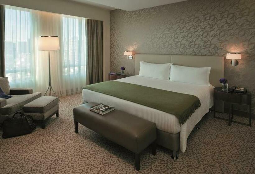 سوییت سوپریور, Alvear Art