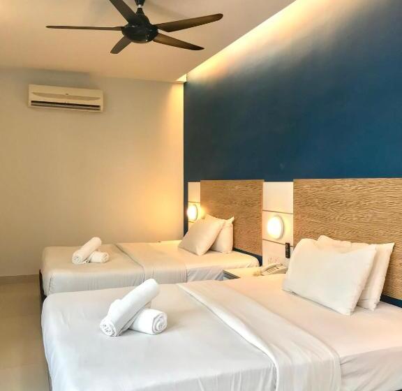 غرفة عائلية, Bangi Business