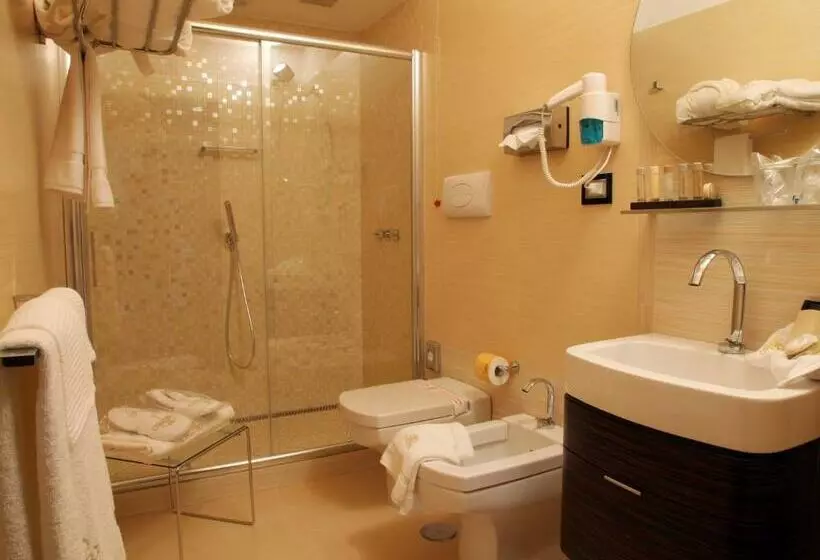 اتاق استاندارد, Cenacolo