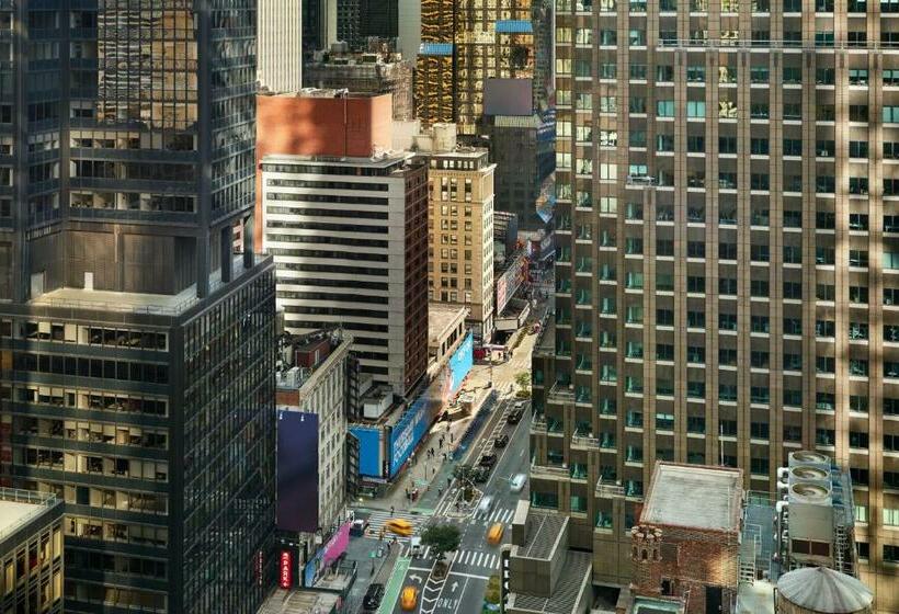 Standard Room Double Bed City View, Courtyard By Marriott New York Manhattan/central Park