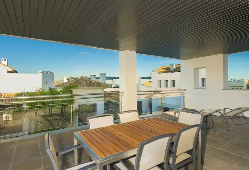 سوئیت 2 خوابه, Estepona Hotel & Spa Resort