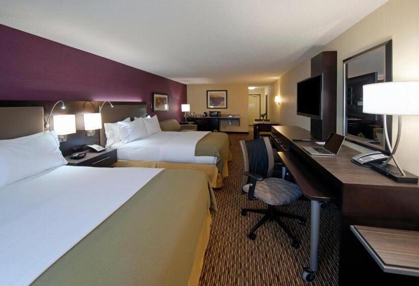 适合残疾人士使用的套间, Holiday Inn Express Hotel & Suites Clearfield, An Ihg