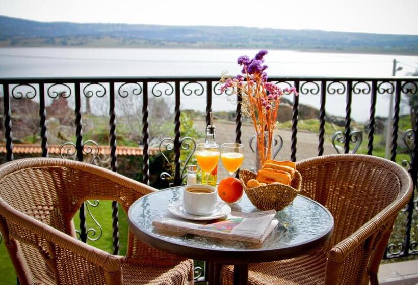 جناح دوبلكس, Rural Salvatierra