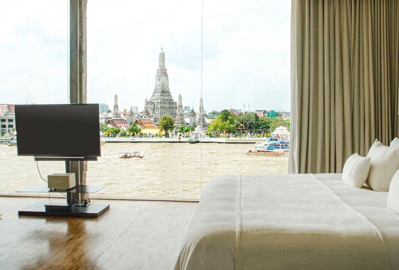 سوئیت با چشم‌انداز رودخانه, Sala Rattanakosin Bangkok