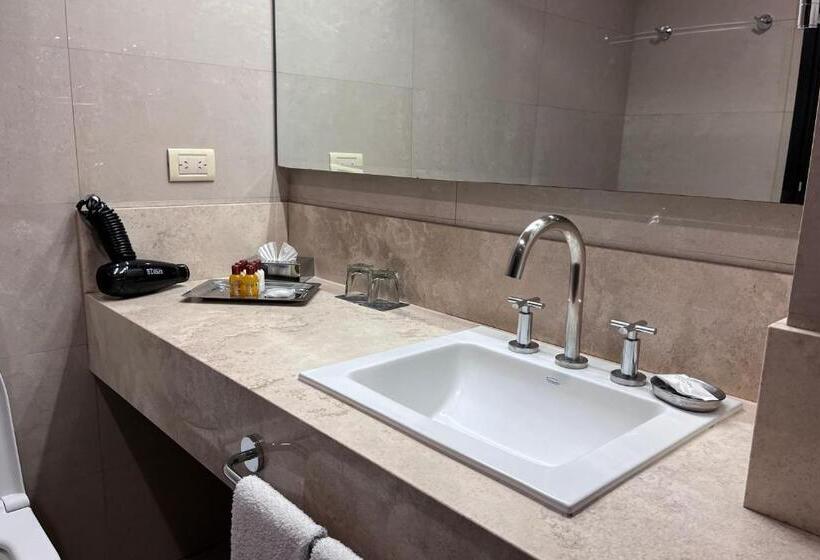 Номер Клуб, Sheraton Tucuman