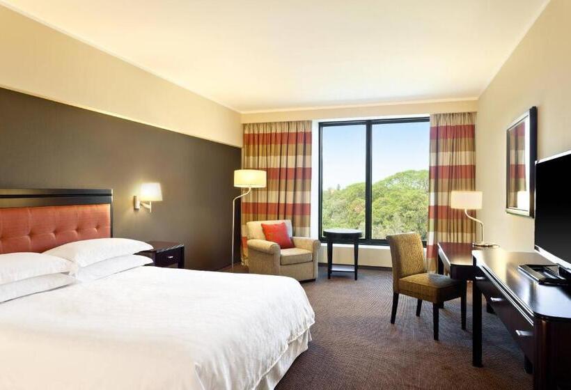 Номер Клуб Кровать Кинг, Sheraton Tucuman