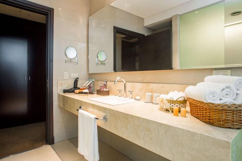 Номер Клуб, Sheraton Tucuman