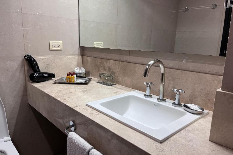 Номер Клуб, Sheraton Tucuman