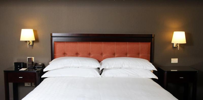 Номер Классика Кровать Кинг, Sheraton Tucuman