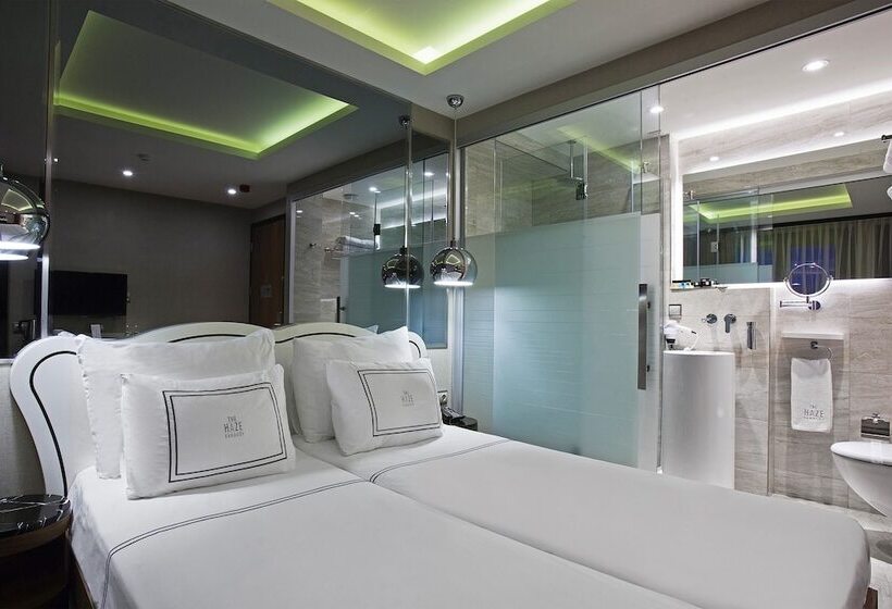 اتاق استاندارد, The Haze Karakoy