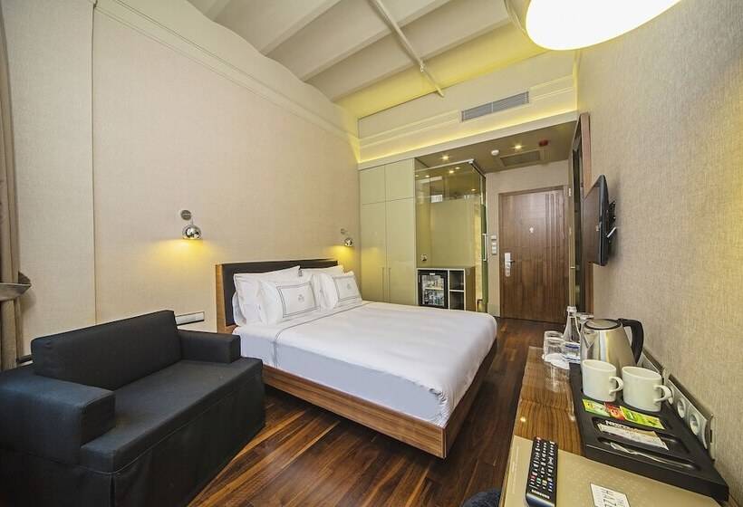 اتاق لوکس, The Haze Karakoy