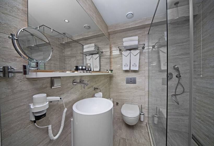 اتاق سوپریور, The Haze Karakoy