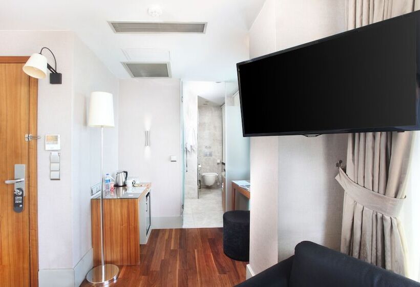 سوئیت پنت هاوس, The Haze Karakoy