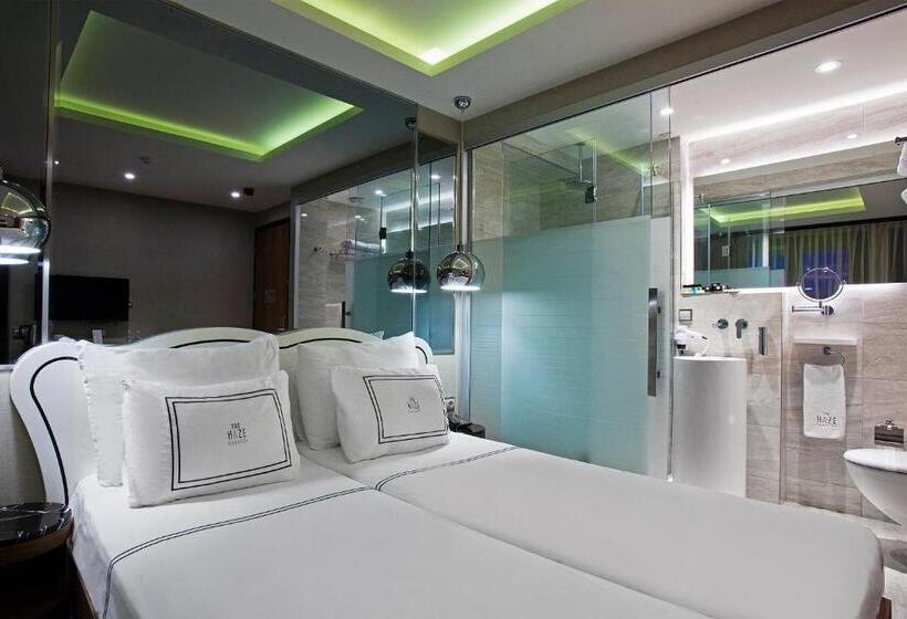 اتاق استاندارد, The Haze Karakoy