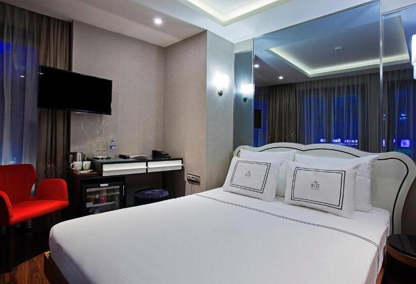 اتاق لوکس, The Haze Karakoy