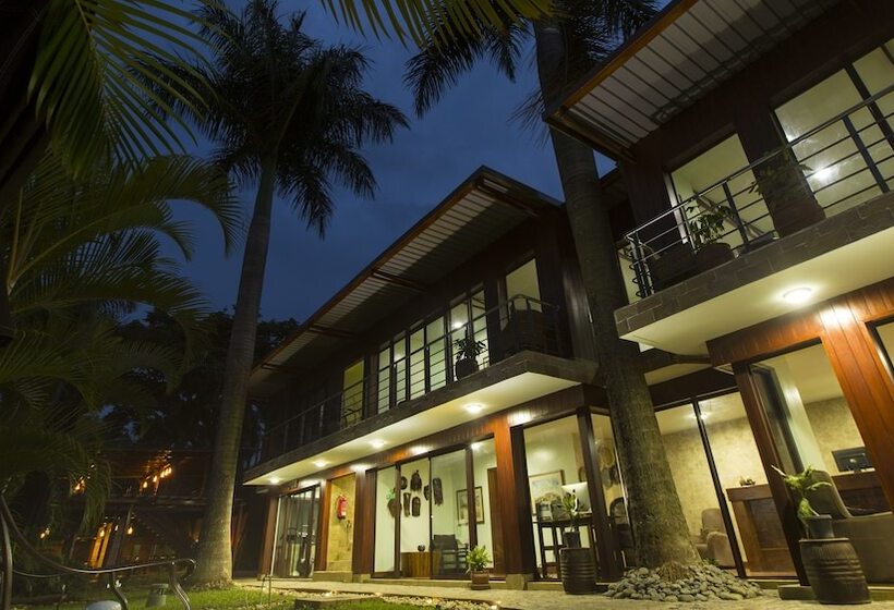 اتاق لوکس, Humura