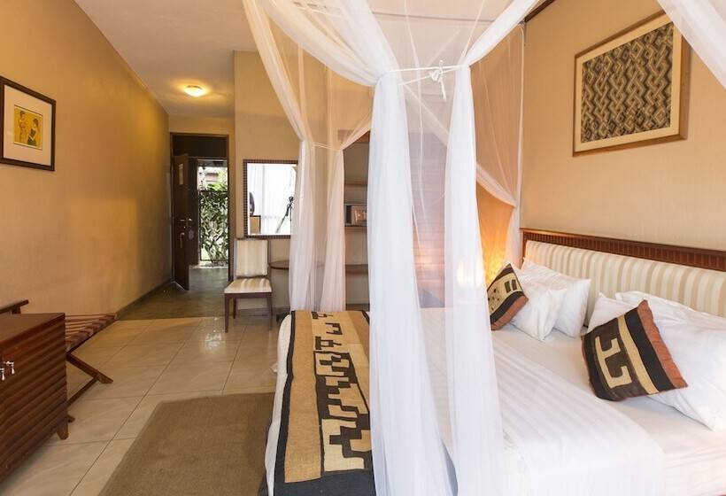 اتاق لوکس, Humura