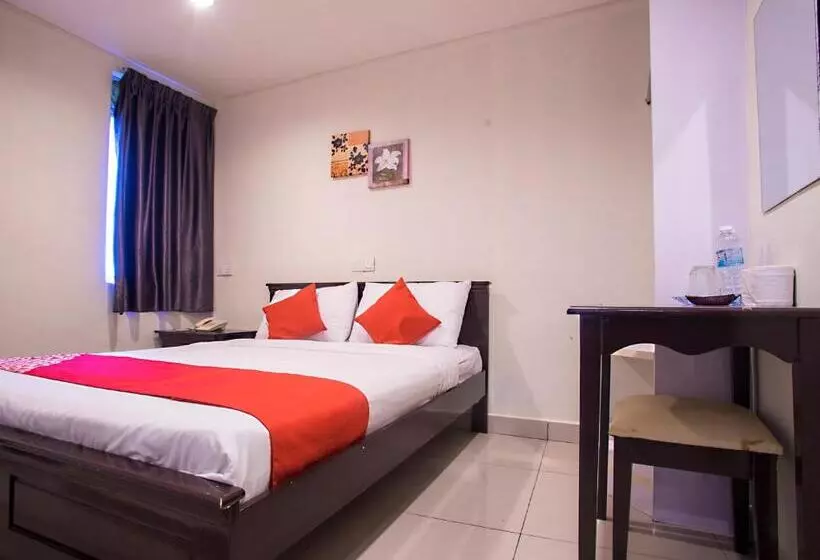 デラックスルーム, Swing & Pillows   Kajang Selangor