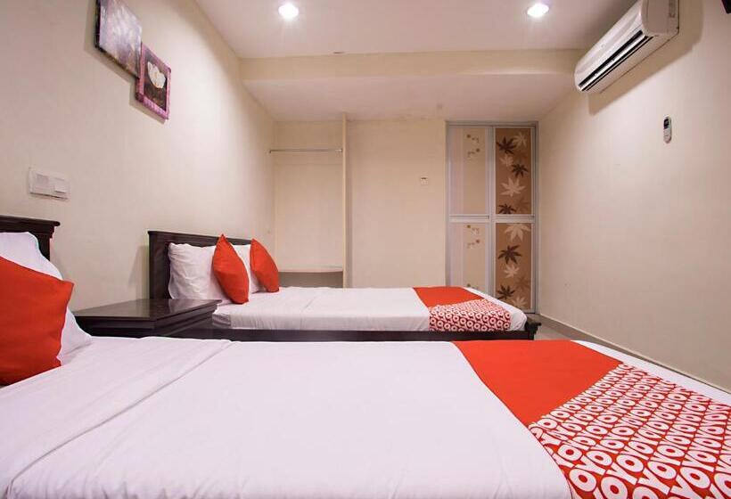 Люкс Superior, Swing & Pillows   Kajang Selangor