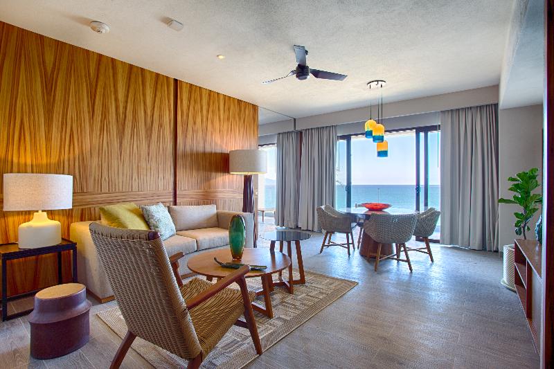 高级套房, Swing & Pillows   Kajang Selangor