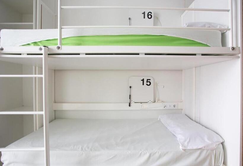 Кровать в Общей Комнате, Urbany Hostel Bcn Go!