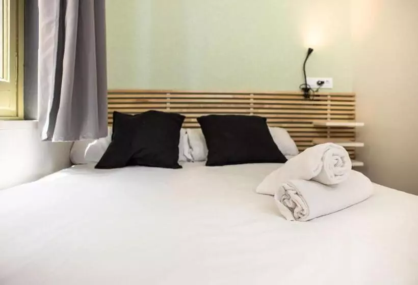 اتاق استاندارد یک نفره, Urbany Hostel Bcn Go!