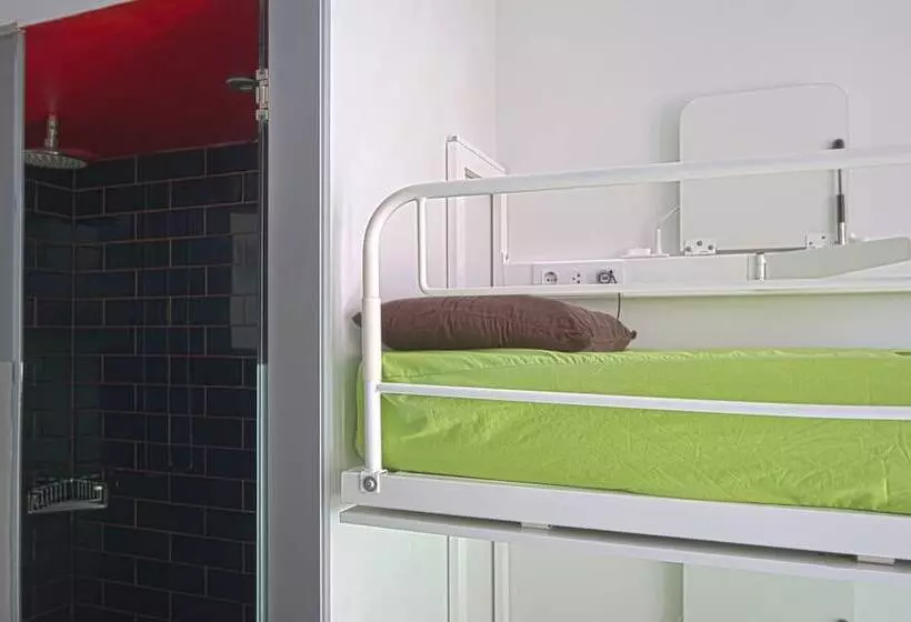 تختخواب در اتاق مشترک, Urbany Hostel Bcn Go!
