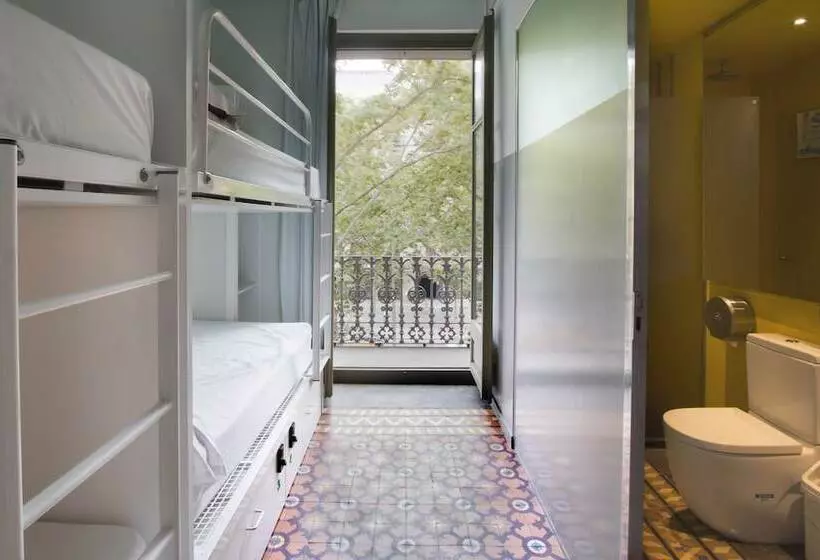 تختخواب در اتاق مشترک, Urbany Hostel Bcn Go!