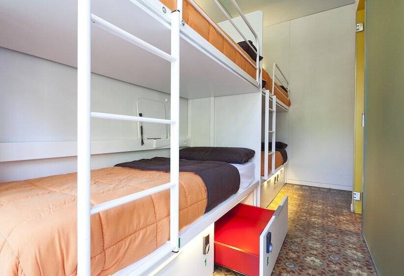 Кровать в Общей Комнате, Urbany Hostel Bcn Go!