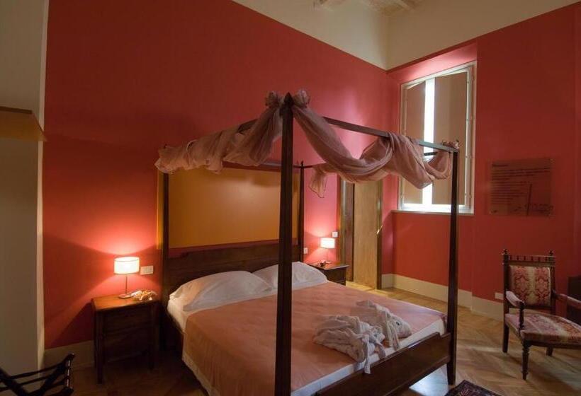 غرفة قياسية, Le Notti In Villa