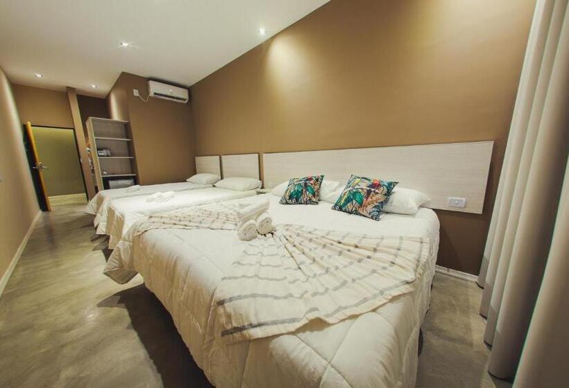 غرفة قياسية رباعية مزودة بشُرفة, Paraiso Natural Apart Hotel Iguazu