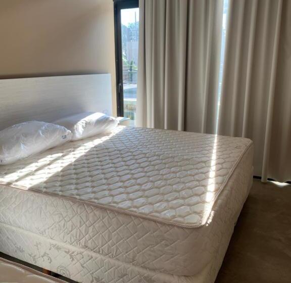 غرفة قياسية رباعية مزودة بشُرفة, Paraiso Natural Apart Hotel Iguazu