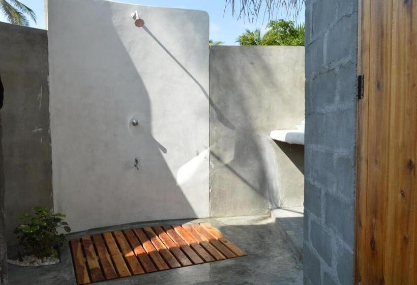 침실 2개 주택, Plastic Bottle House   Dune Towers