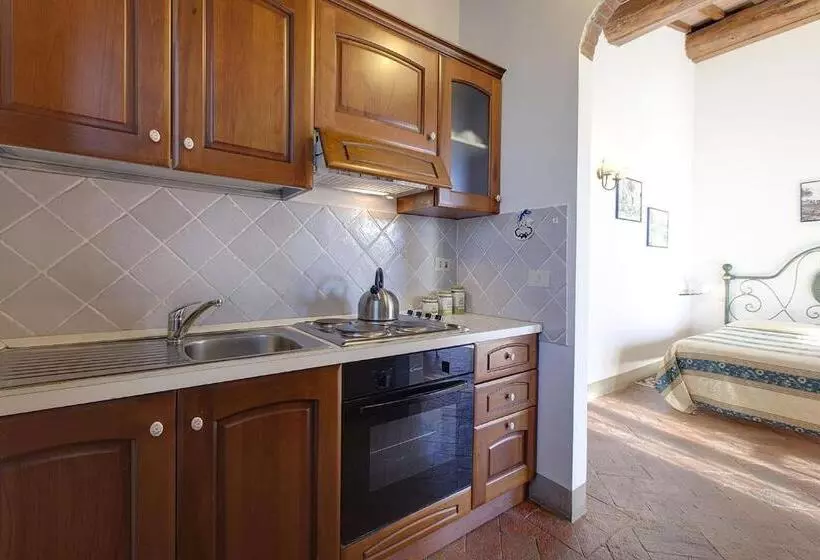 スタンダードスタジオ, Agriturismo La Presura
