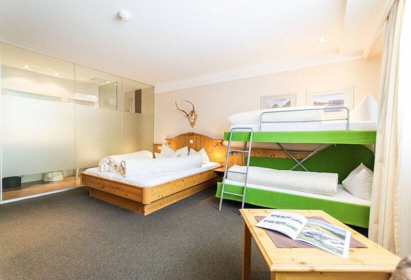 Семейный Номер, Aktiv Hotel Zur Rose