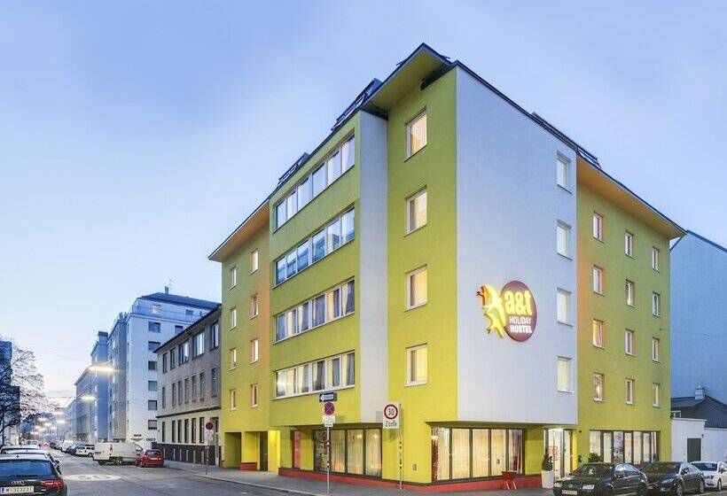 تختخواب در اتاق مشترک, A&t Hotel & Hostel