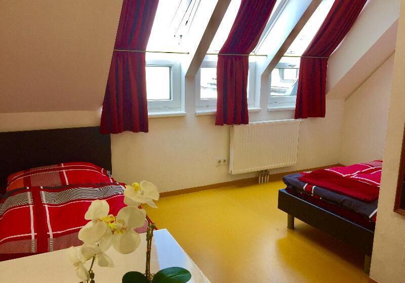 اتاق استاندارد, A&t Hotel & Hostel