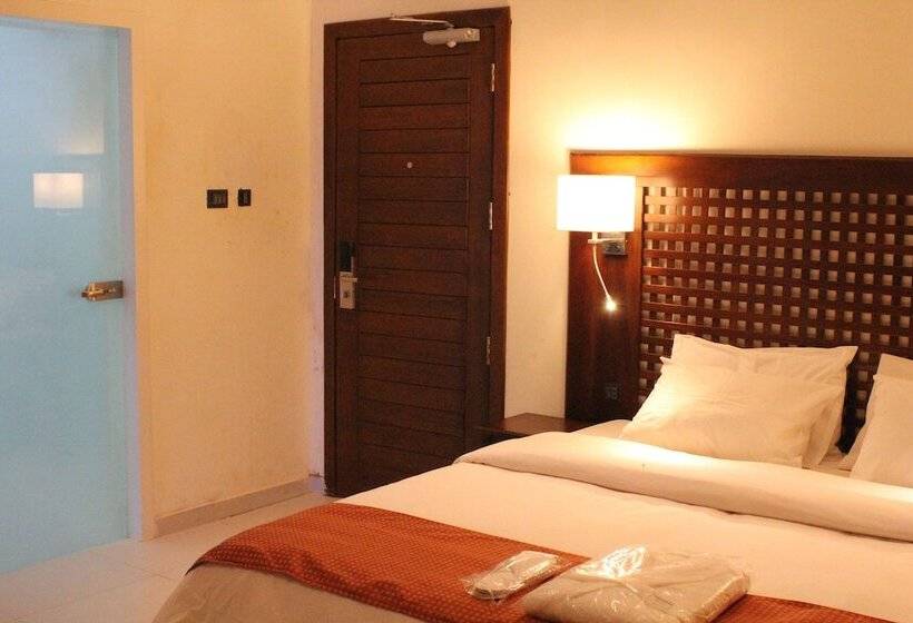 کلبه ییلاقی, Best Western Plus Serene Atlantic