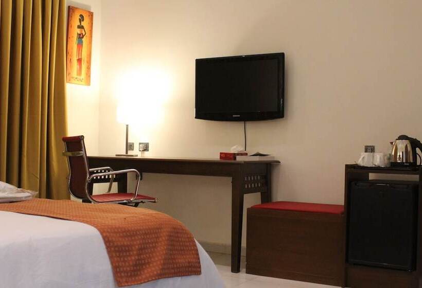 کلبه ییلاقی, Best Western Plus Serene Atlantic