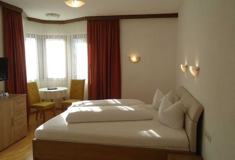 Номер Deluxe Вид на Горы, Landhaus Klausnerhof Hotel Garni