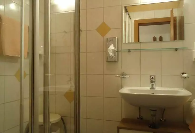 スタンダードトリプルルーム, Landhaus Klausnerhof Hotel Garni
